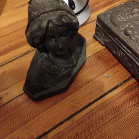 Antiques - Picture 5 of 16